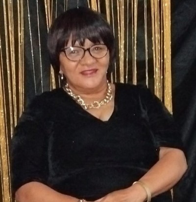 Leonea Human
